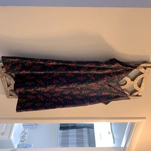 V cut rose mini dress